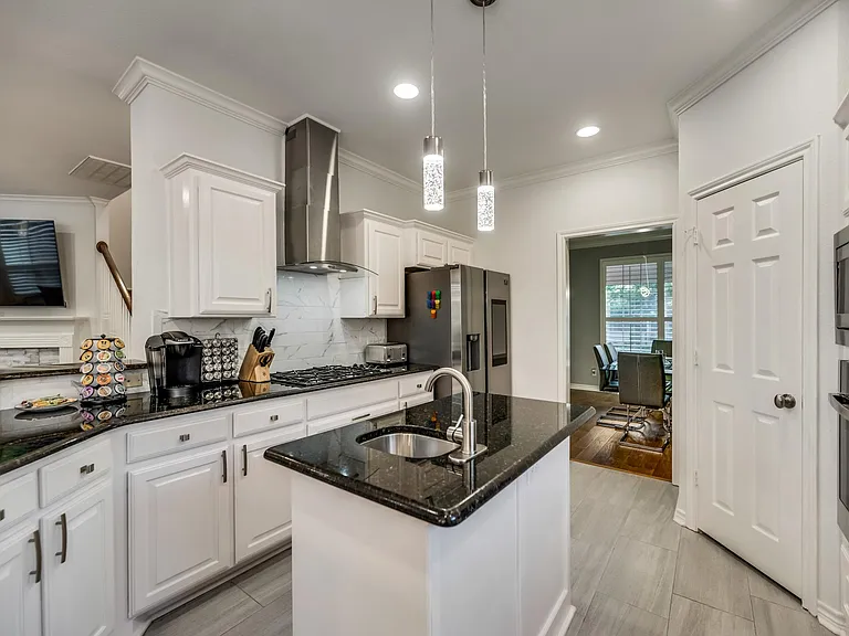 17258 Stedman Dr — Photo 15