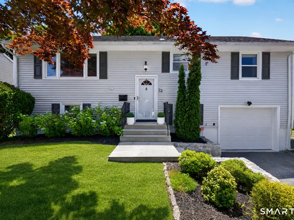 22 Heather Lane, Norwalk, CT 06851