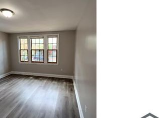 1222 U St SE APT 4, Washington, DC 20020