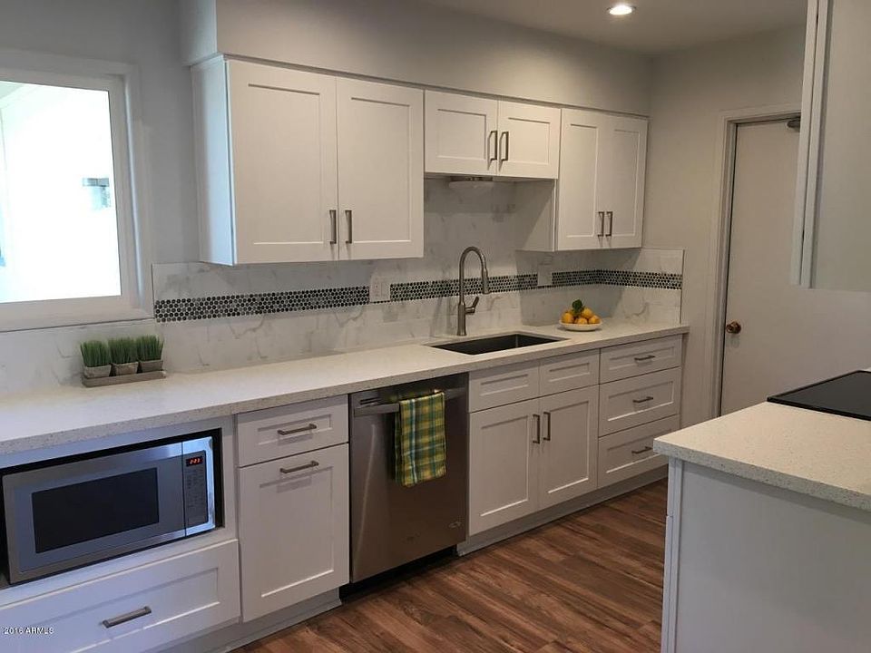 1st image of 13328 W Desert Glen Dr