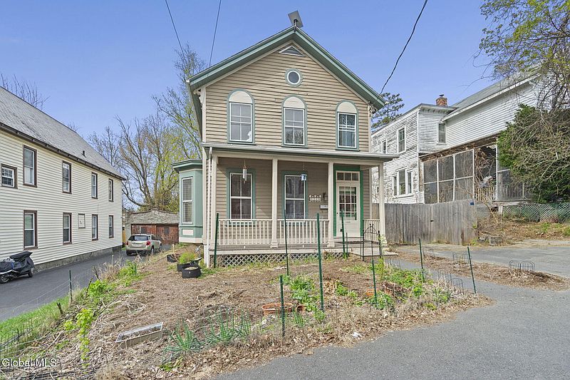 2nd image of 21 Lansing Avenue