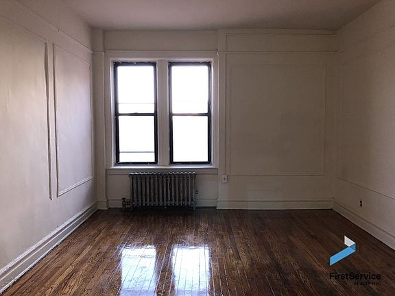 4th image of 850 E 31st St APT D12