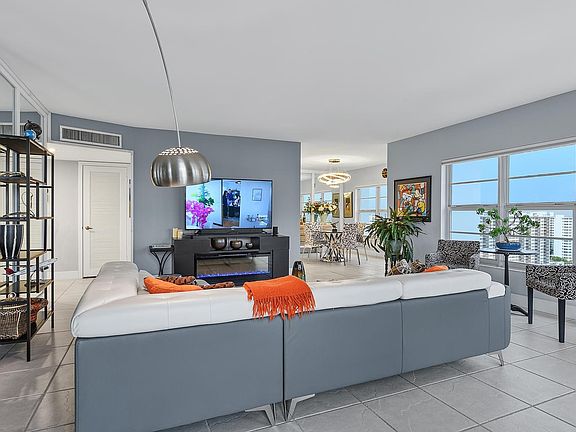 5th image of 3550 Galt Ocean Drive #1707