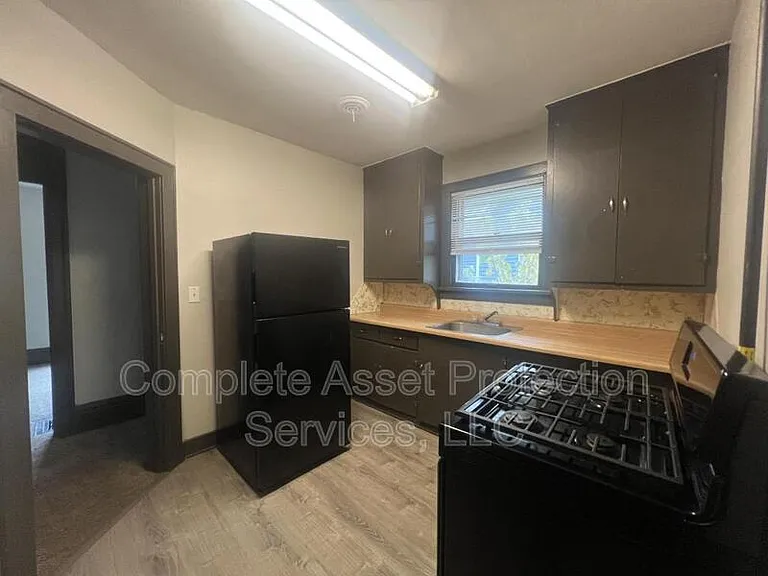 1405 Jefferson Ave #B — Photo 5
