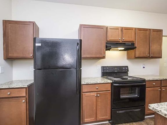 5th image of 3457 Rosebud Park Dr