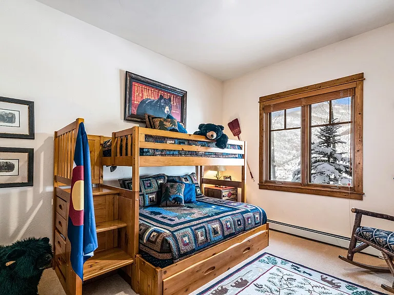 Tahoe Dr — Photo 24