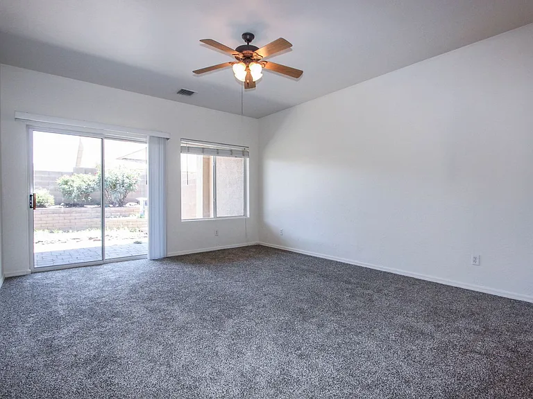 607 N Cortina St — Photo 10
