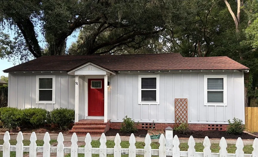 51 Maxwell Ave