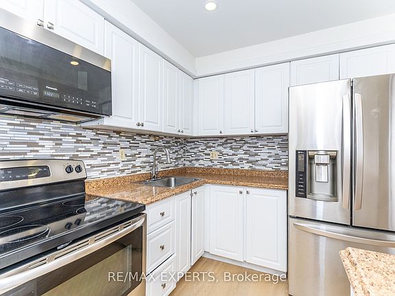 3rd image of 31 Carleton Pl