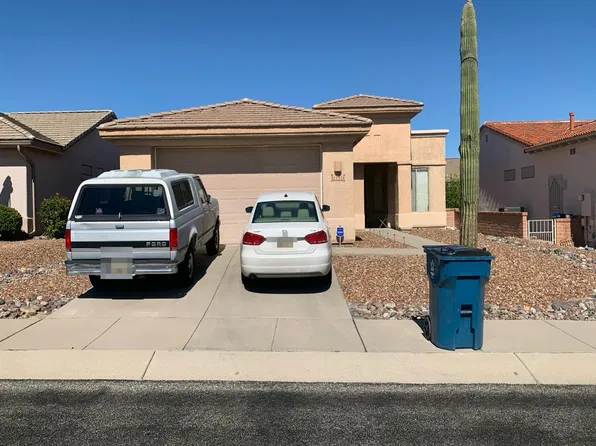 1926 W Amblemorn Dr, Green Valley, AZ 85622