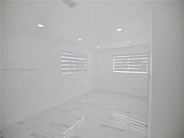 7051 SW 29th St — Photo 8