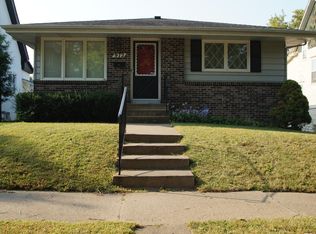 972 Jessamine Ave E, Saint Paul, MN 55106