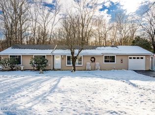 160 Glendale Drive, Freehold, NJ 07728