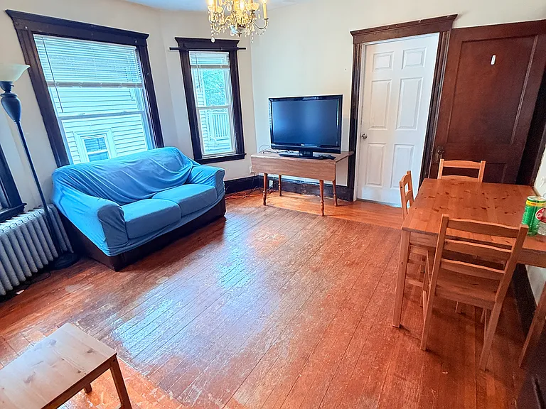 260 Boston Ave — Photo 9