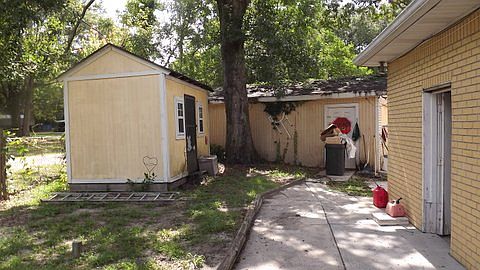 3rd image of 5041 Nola Ct