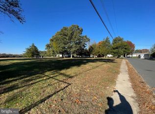 10 Mary St, Wrightstown, NJ 08562