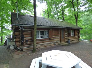 1560 Sugar Island Rd, Oconomowoc, WI 53066