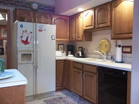 4th image of 2417 Simpson Ln