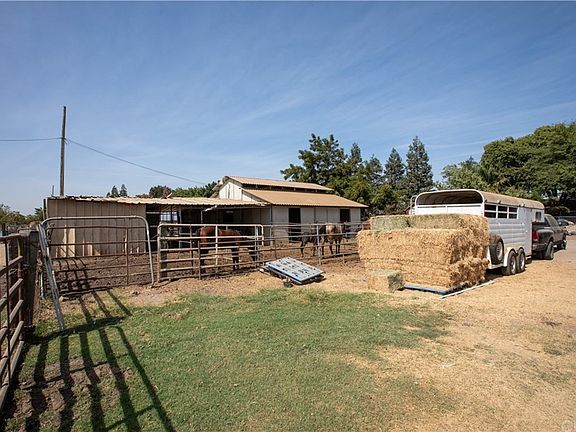 3rd image of 6723 Gertrude Ave