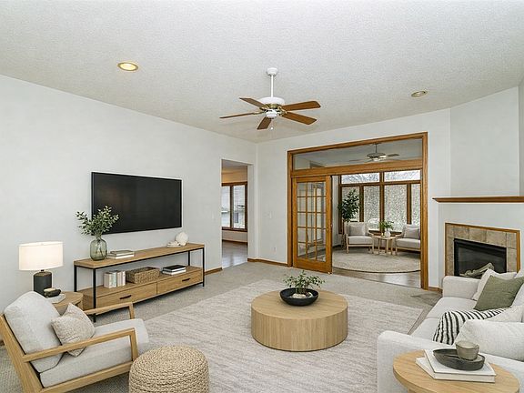 4th image of 4804 Greenwood Ln NW