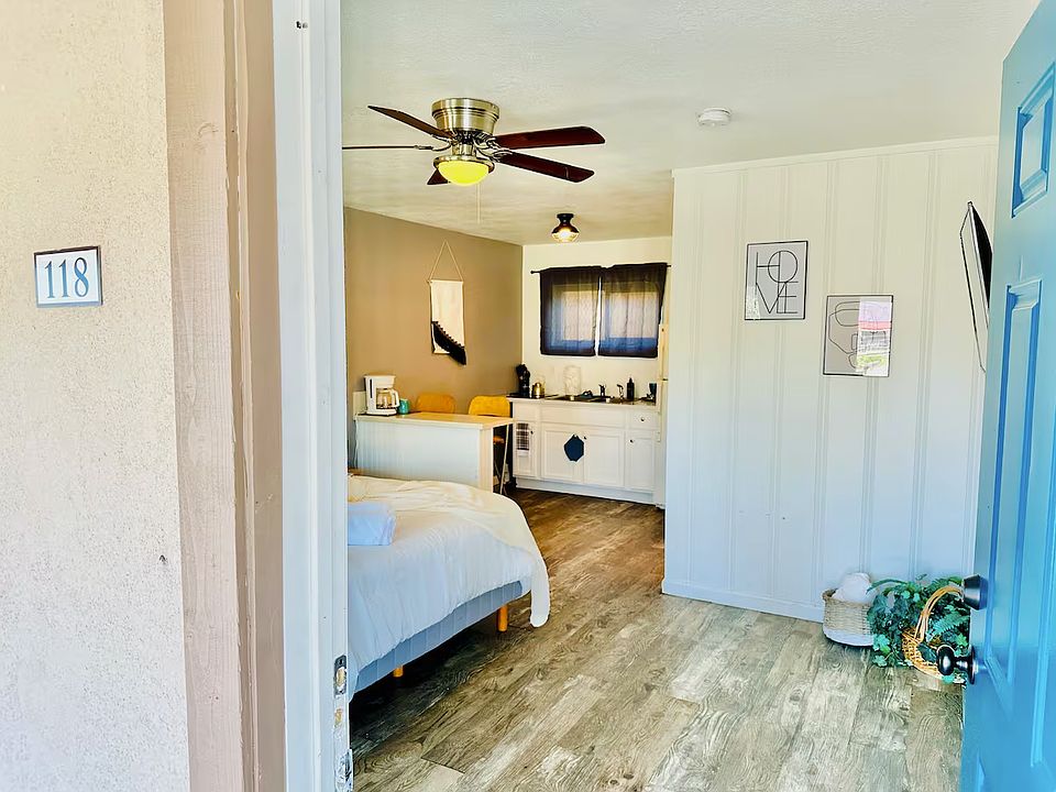 1st image of 9509 Folsom Blvd #118
