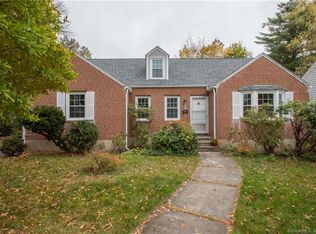 204 Brace Rd, West Hartford, CT 06107