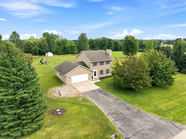 542 Highland Meadow Trl, Pulaski, WI 54162