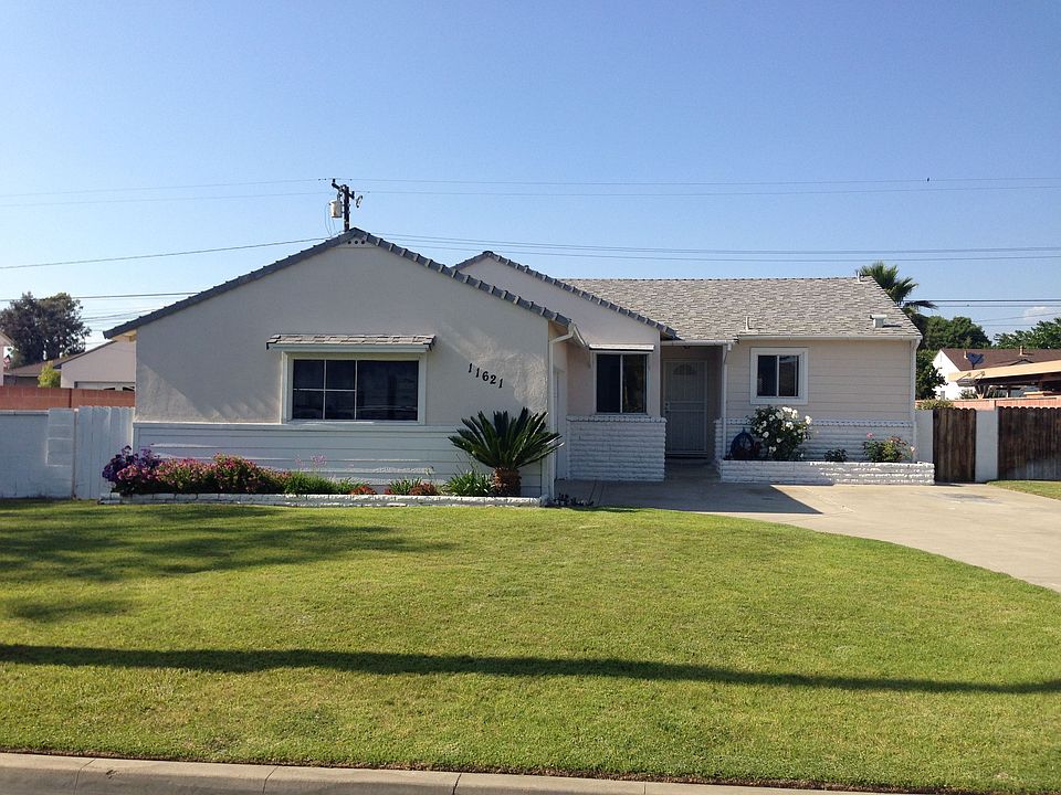 1st image of 11621 Reva Dr