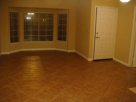 4th image of 8367 Dartford Dr