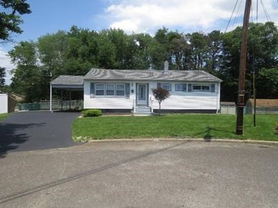 11 Avon Ter, Old Bridge, NJ, 08857