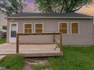 4 Armor Ct, Baltimore, MD 21220