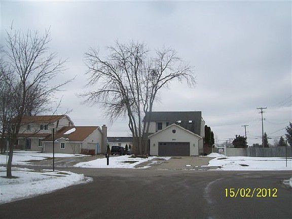1st image of 890 Ohio St