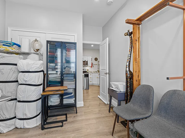 120 Pitman St #1 — Photo 19