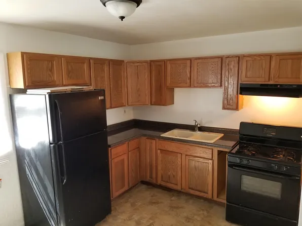 2029 215th Pl, Sauk Village, IL 60411