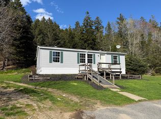 370 Oceanville Rd, Stonington, ME 04681