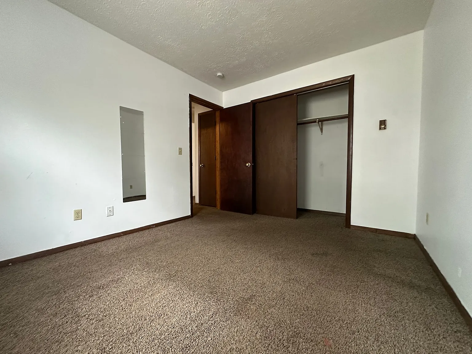 300 College Park Drive — Photo 4