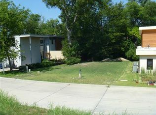 826 Kessler Woods Trl, Dallas, TX 75208