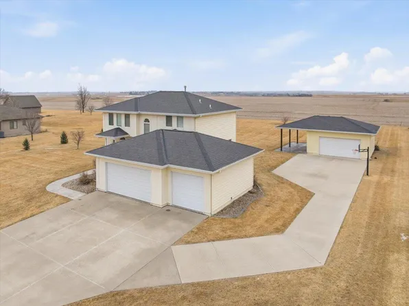 18131 Ashley Ln, Council Bluffs, IA 51503