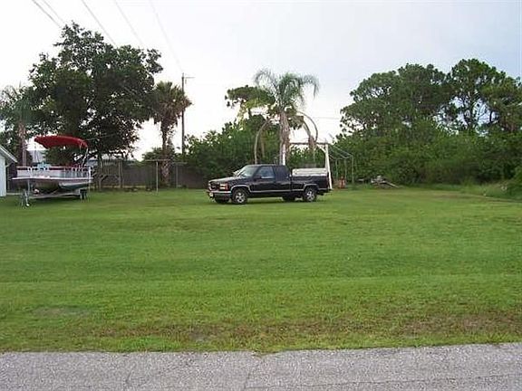 Extra lot for boats or rv