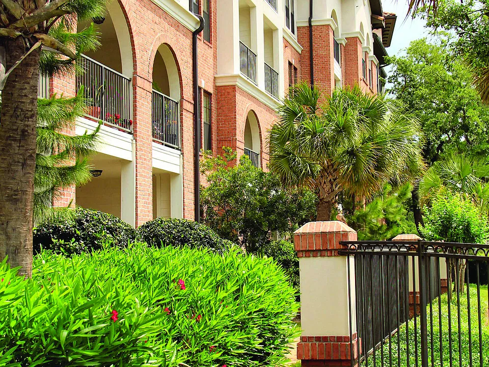 Braeswood Place