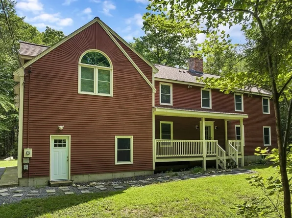 41 Taylor Dr, Brookline, NH 03033