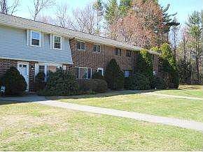 1st image of 30 Oakridge Dr #30