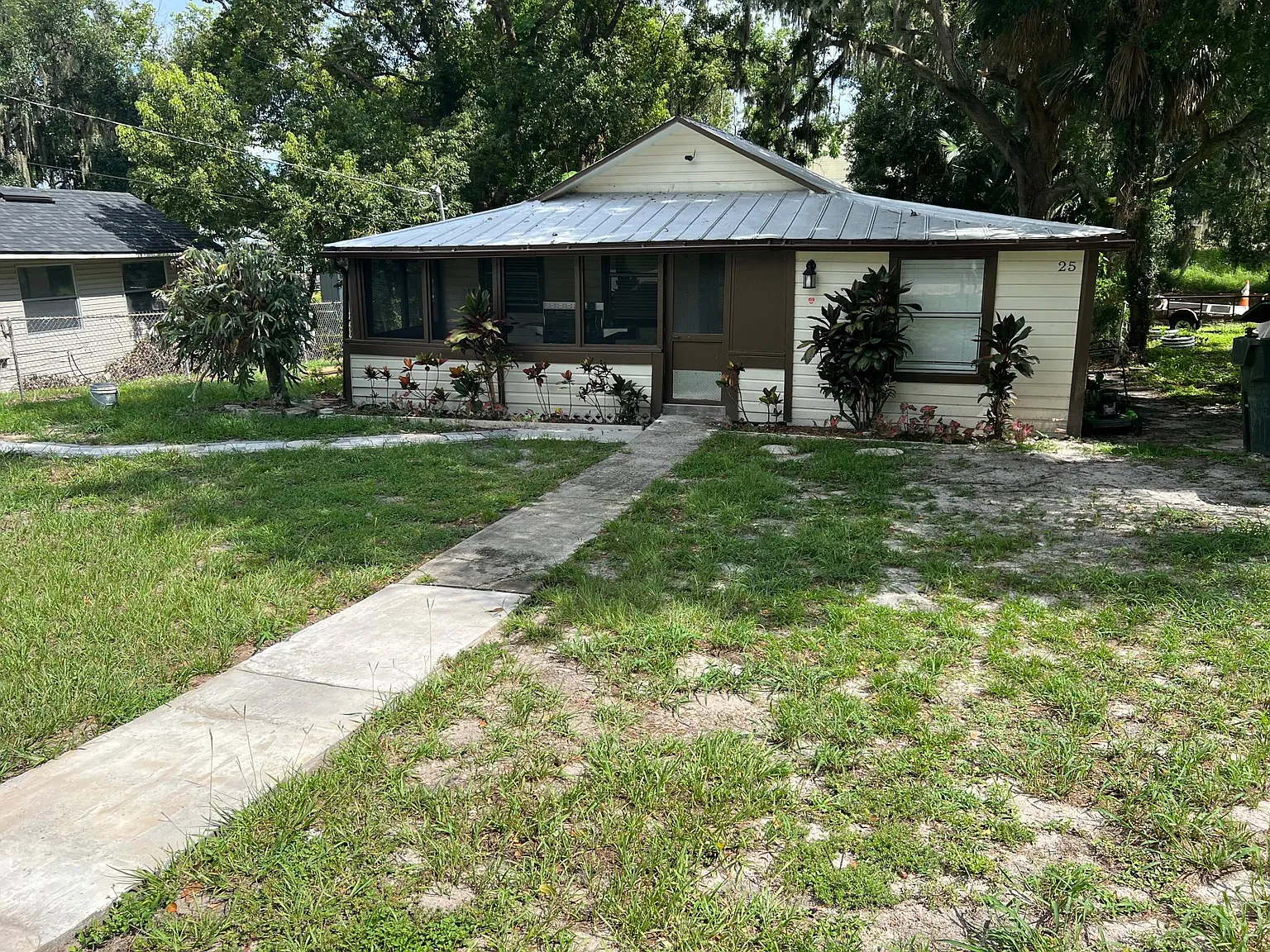 2 bed, 900 sqft, $1,800 — Photo 2