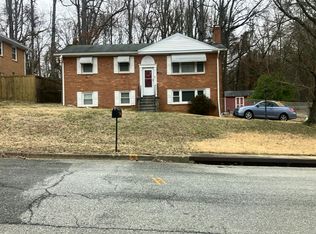 9014 Pinehurst Dr, Fort Washington, MD 20744