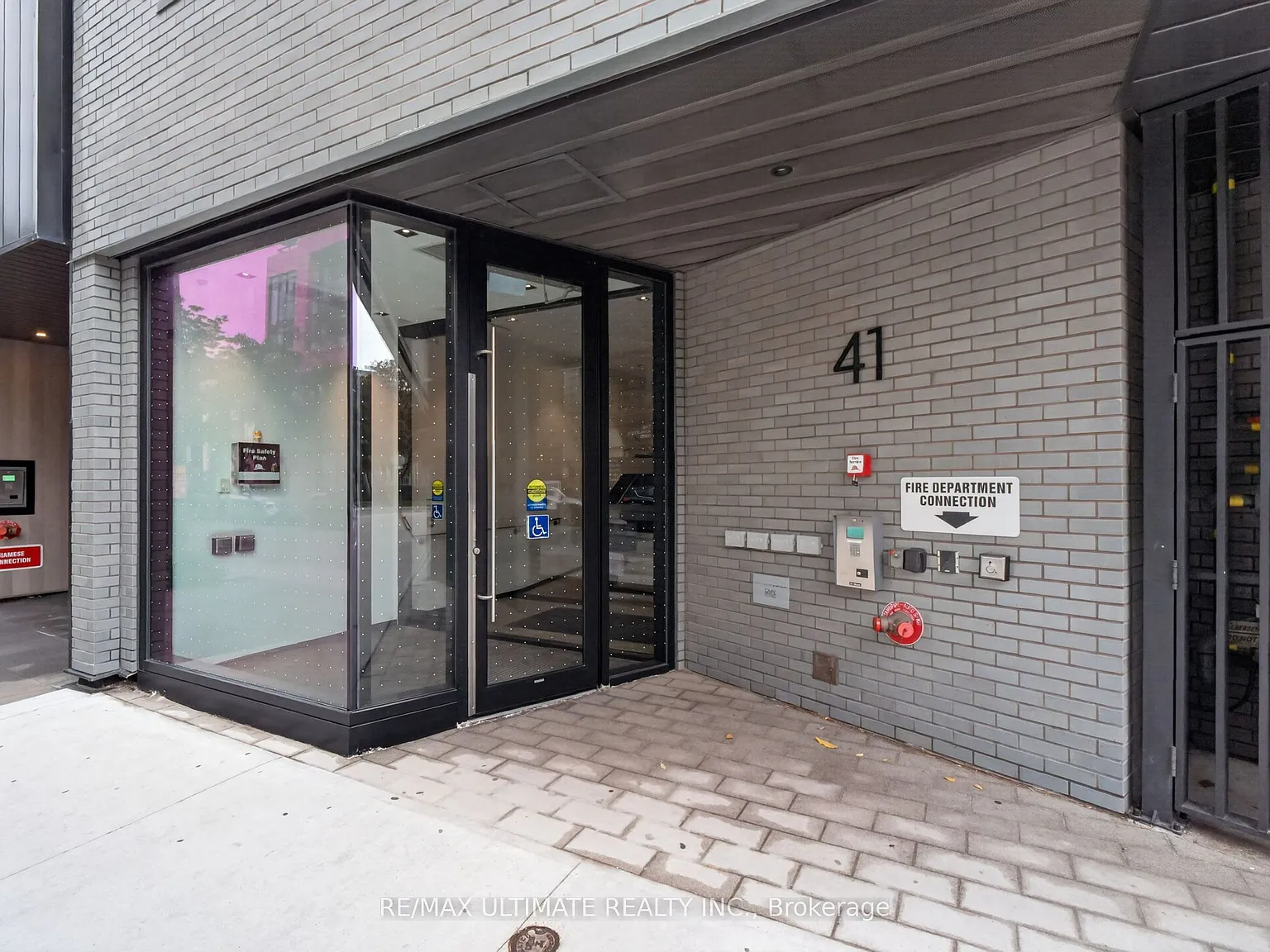 2 bed, $4,100 — Photo 3