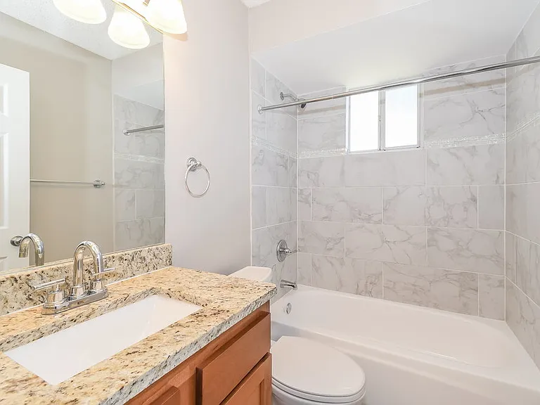 282 Aquarius Cir W — Photo 15