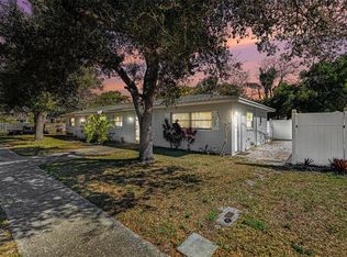 270 4th St NW, Largo, FL 33770