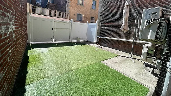 Rented by Strivers Management Group Corp (Brokerage) | media 2