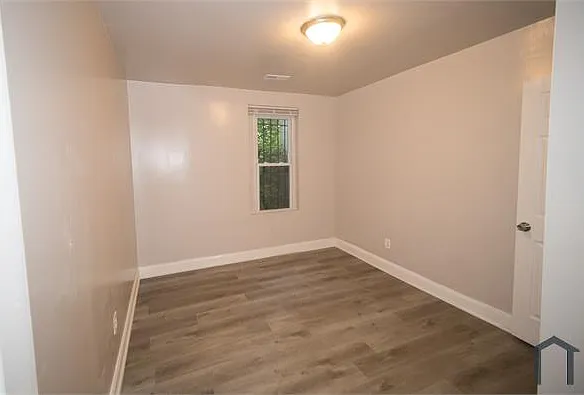3 bed, $2,549 — Photo 3