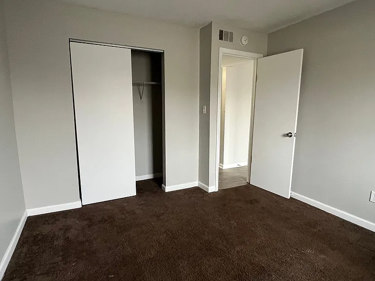 East Ridge Apartments — Photo 6